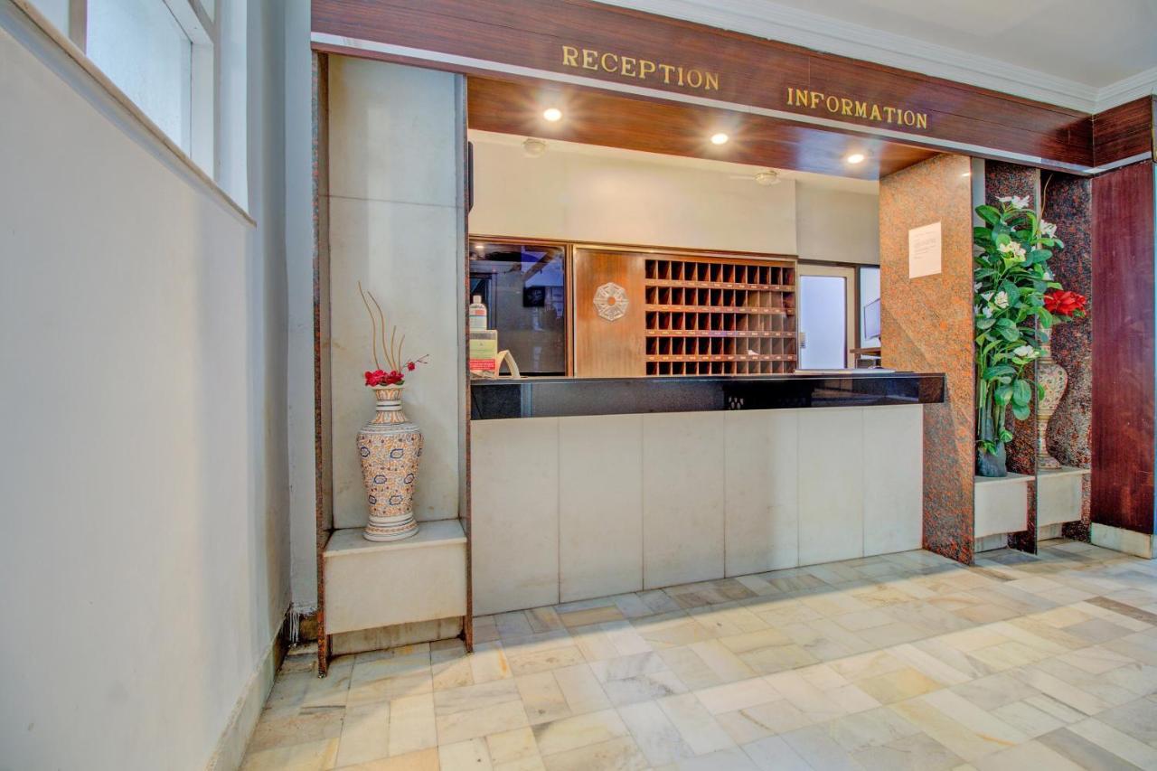 Capital O 76484 Hotel Balwas International Мумбаи Экстерьер фото