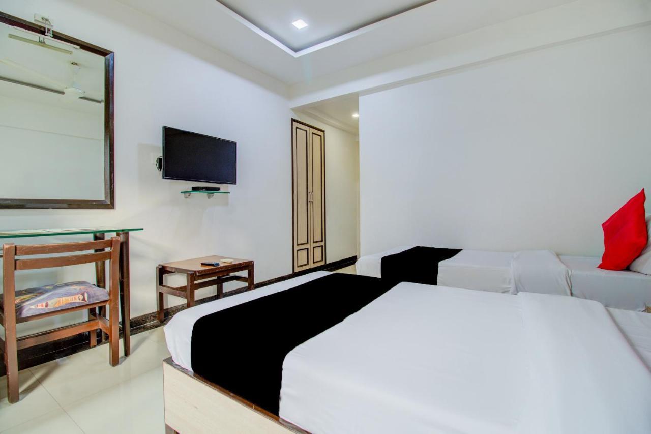 Capital O 76484 Hotel Balwas International Мумбаи Экстерьер фото